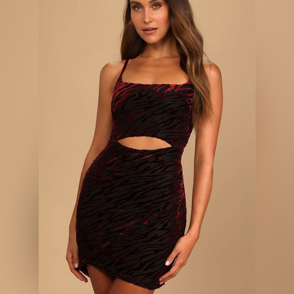 NWT LULUS Fierceness Burgundy Animal Print Velvet Cutout Bodycon Dress XS - Picture 1 of 13